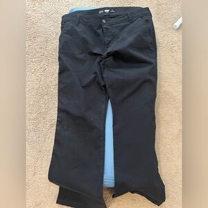 Old Navy Black Women's Bootcut Jeans. Size 16